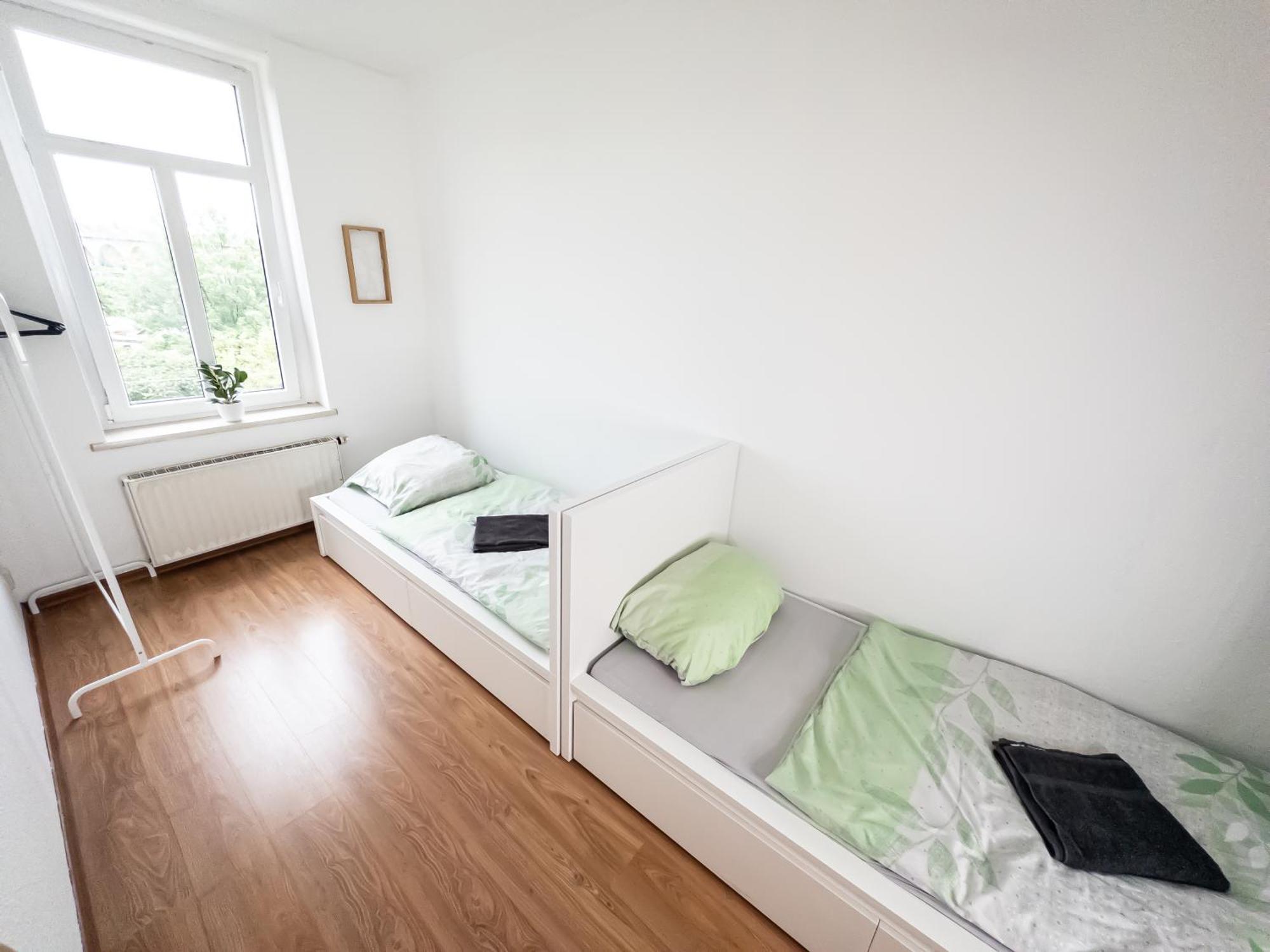 3-room With 4 Single Beds Leipzig