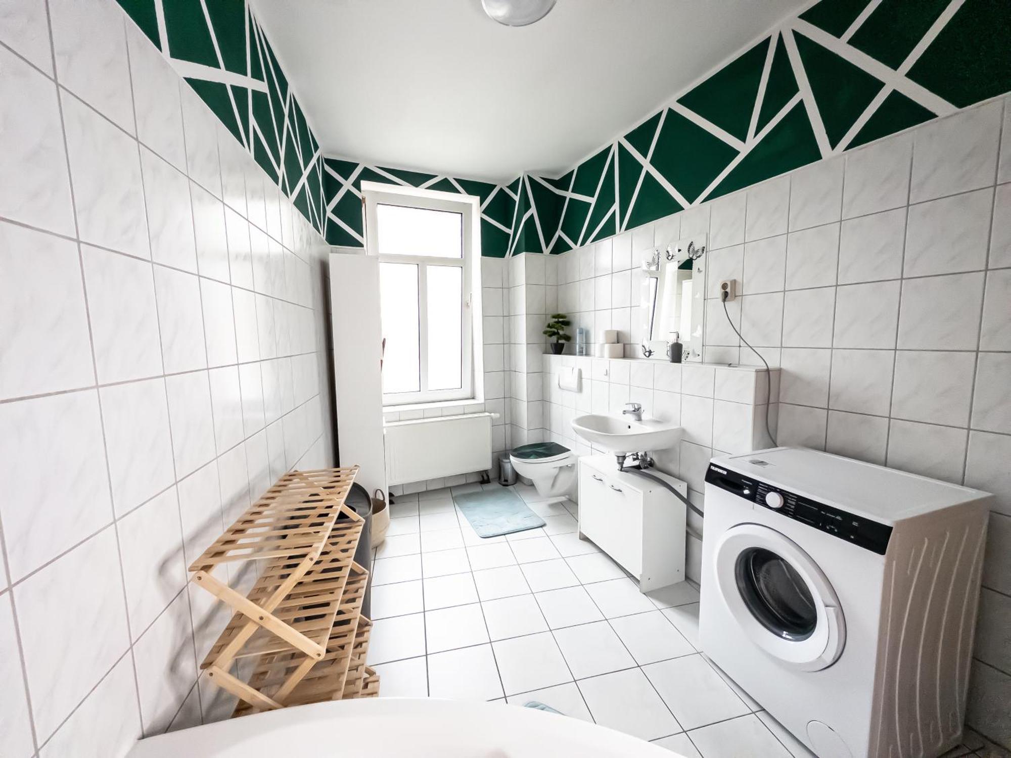3-room With 4 Single Beds