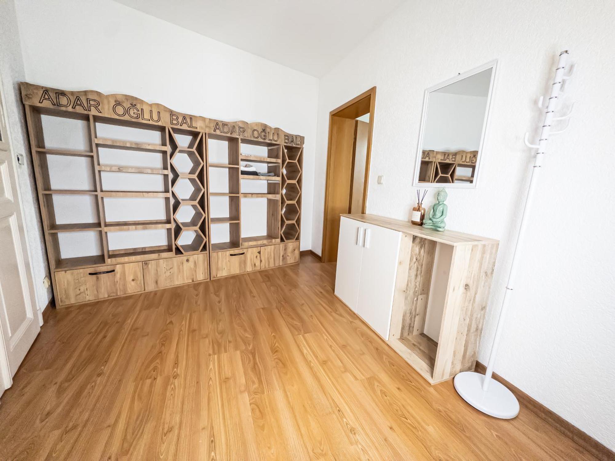 3-room With 4 Single Beds